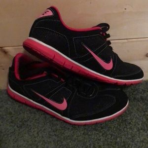 Nike Women’s Running Shoes sz 7